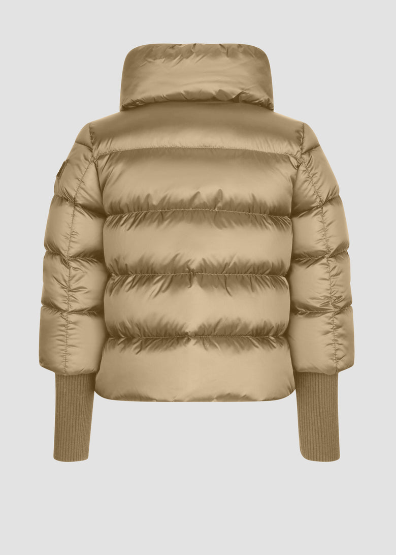 down cape with knitted cuffs