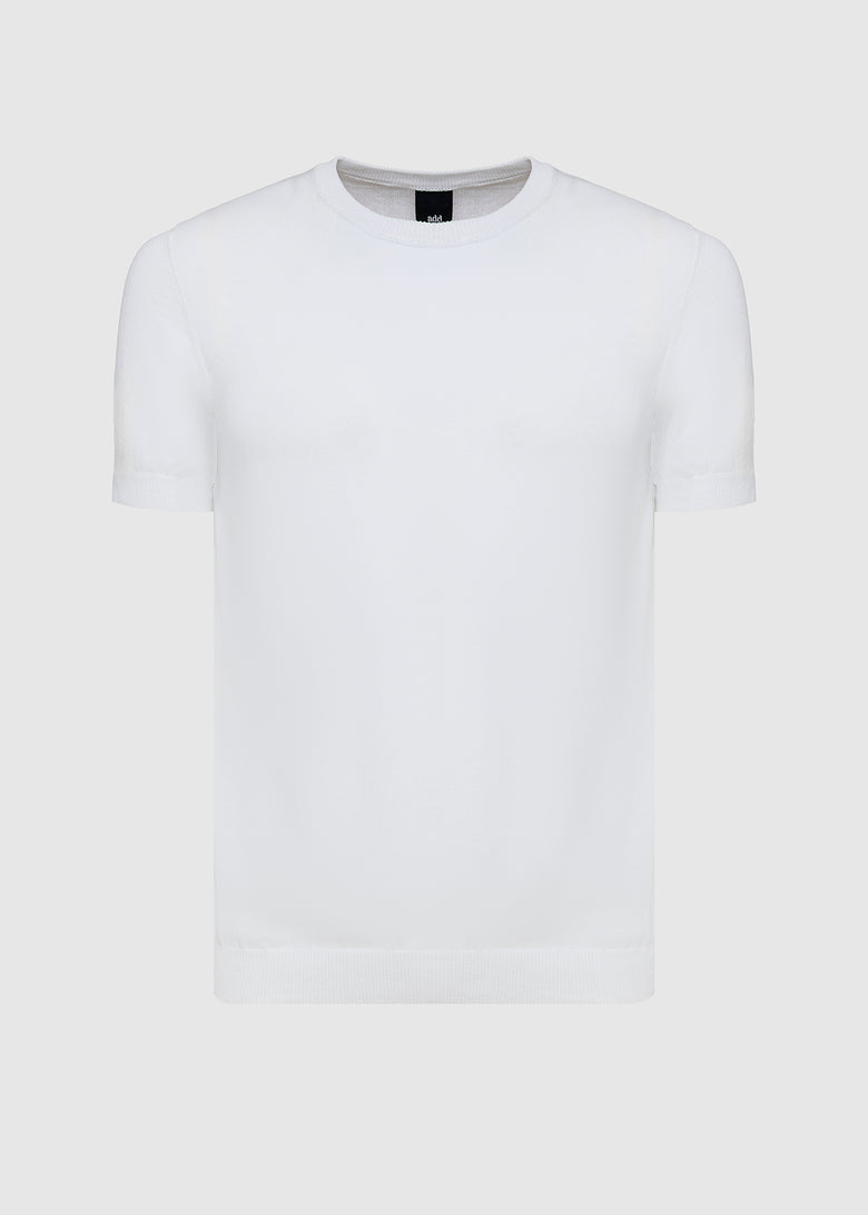 short sleeved t-shirt