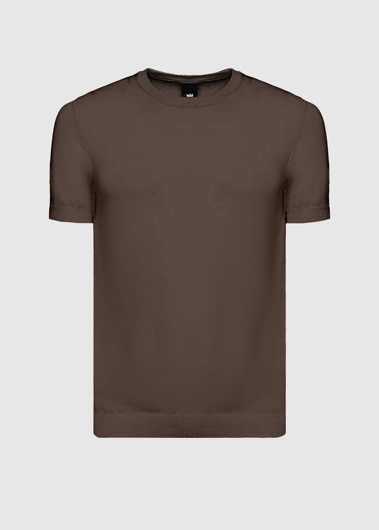 short sleeved t-shirt