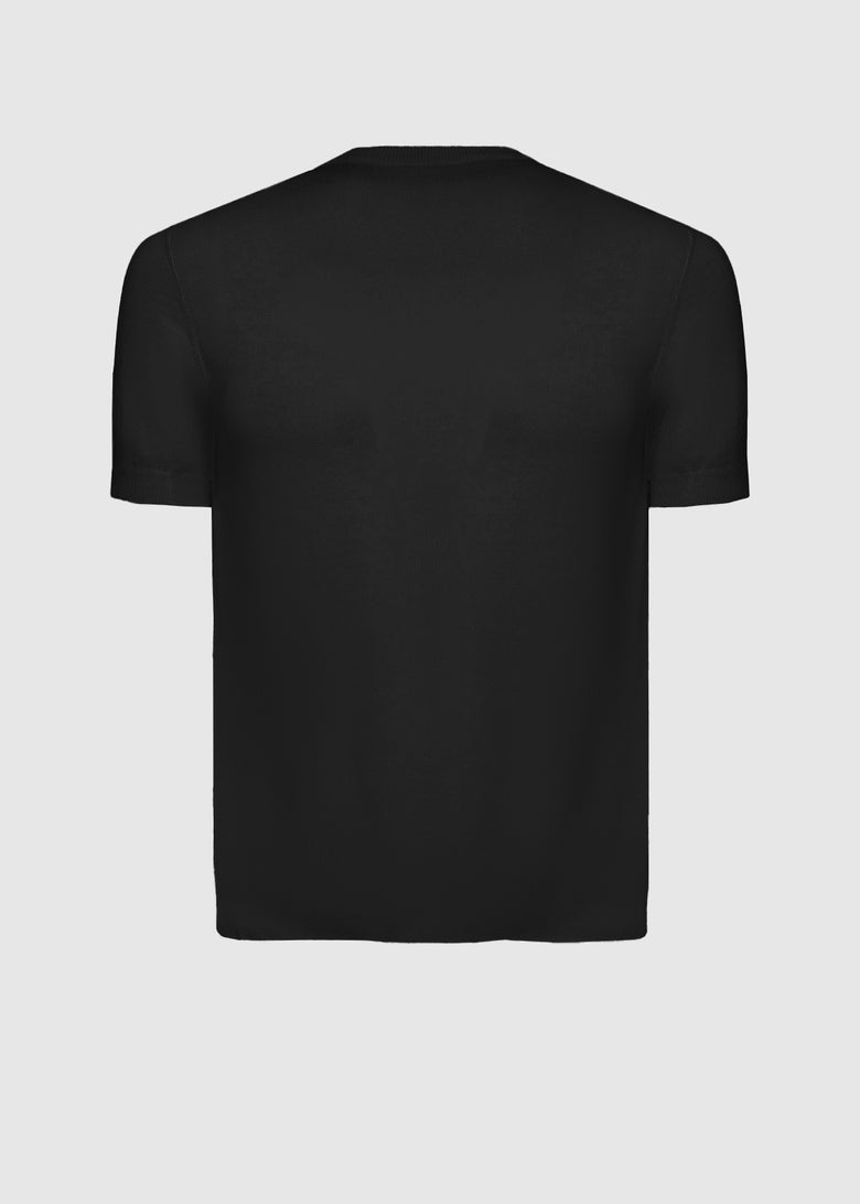 short sleeved t-shirt