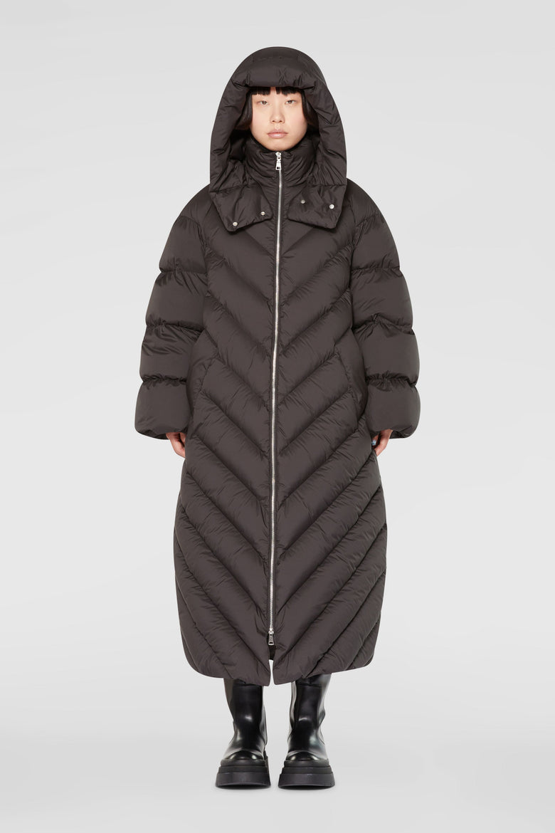 Oversize down coat with detachable hood