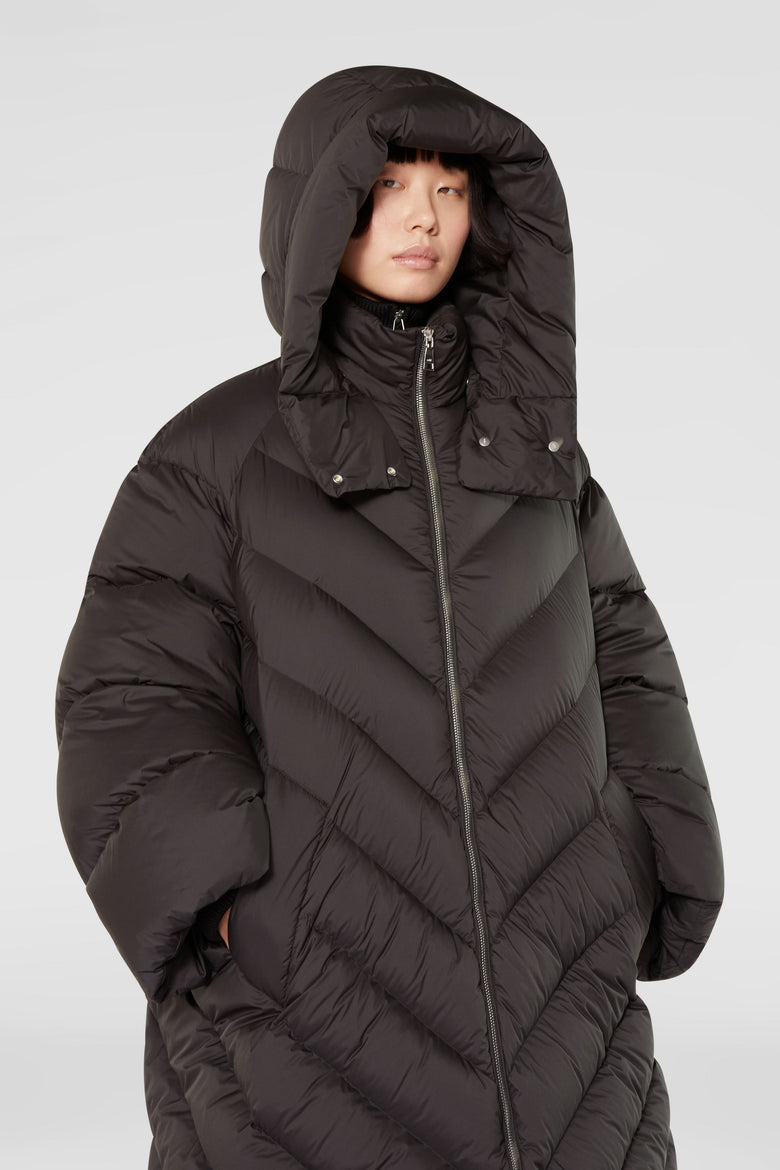 Oversize down coat with detachable hood