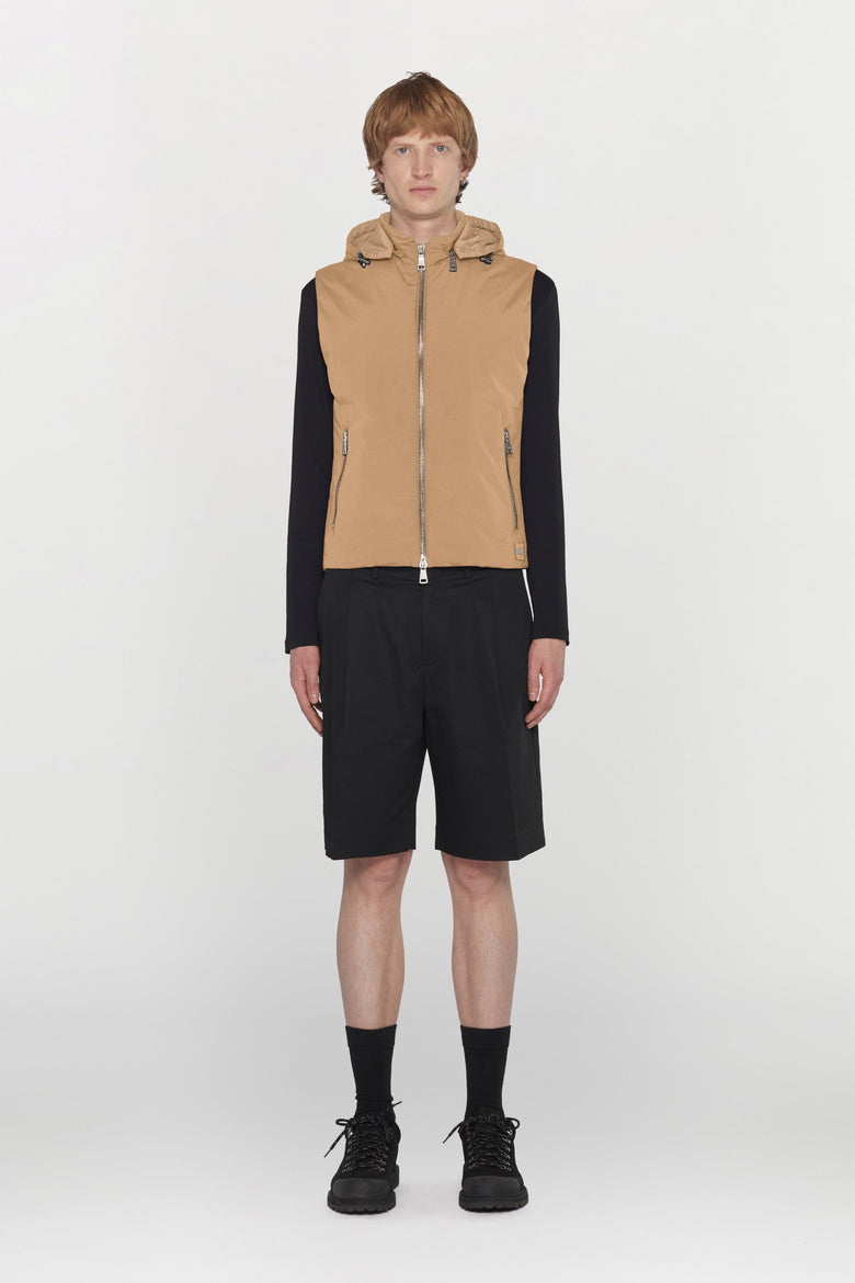 Water-repellent padded technical fabric waistcoat with removable hood