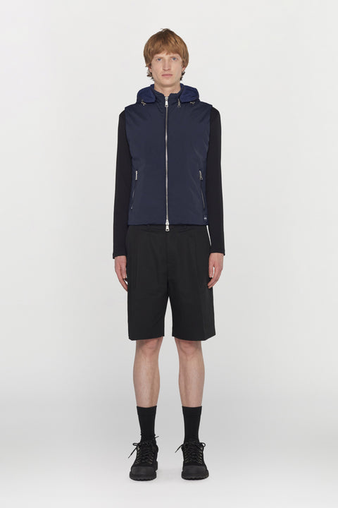 Gilet in tessuto tecnico idrorepellente imbottito con cappuccio removibile