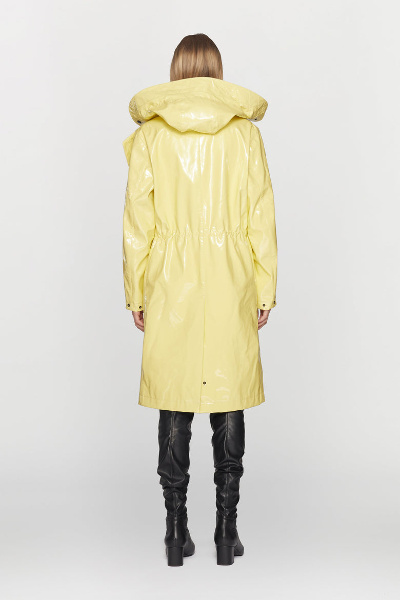 Gender neutral parka in waterproof and windproof technical fabric
