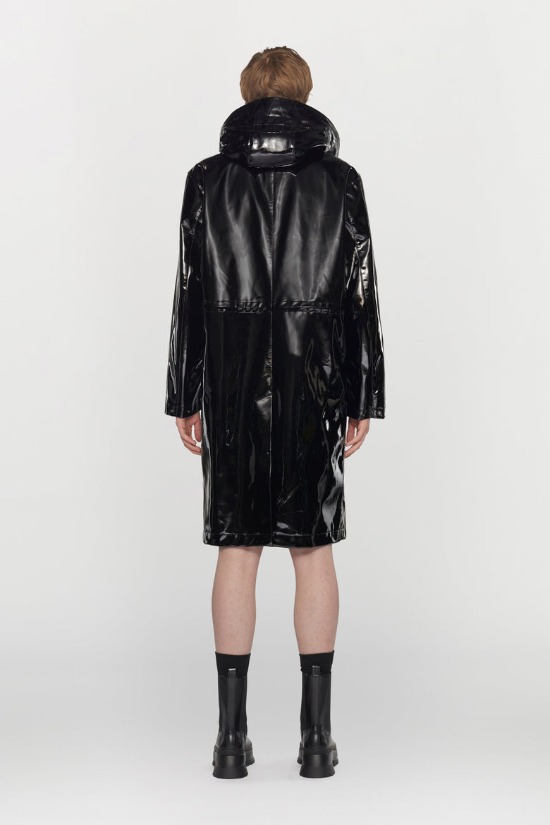 Gender neutral parka in waterproof and windproof technical fabric