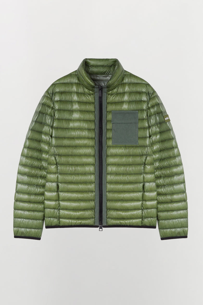 Gender neutral jacket in ultralight nylon padded with duck down