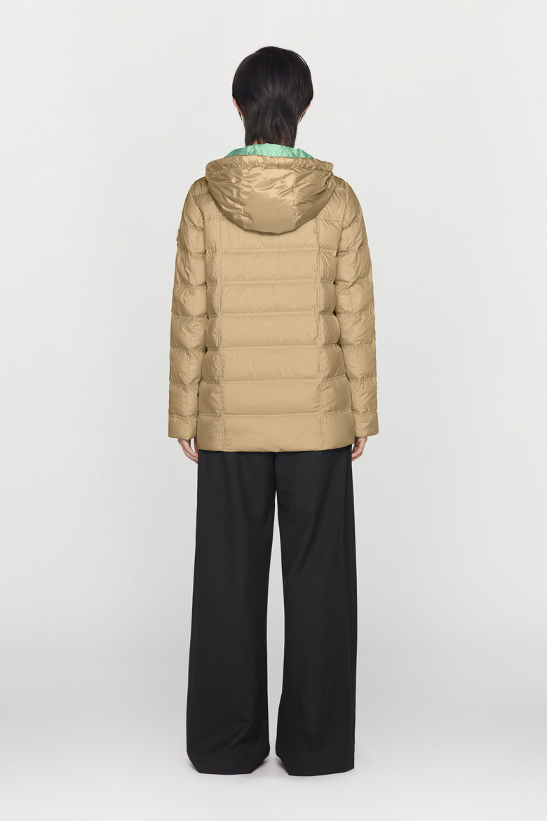 Ultralight technical fabric coat withduck down filling