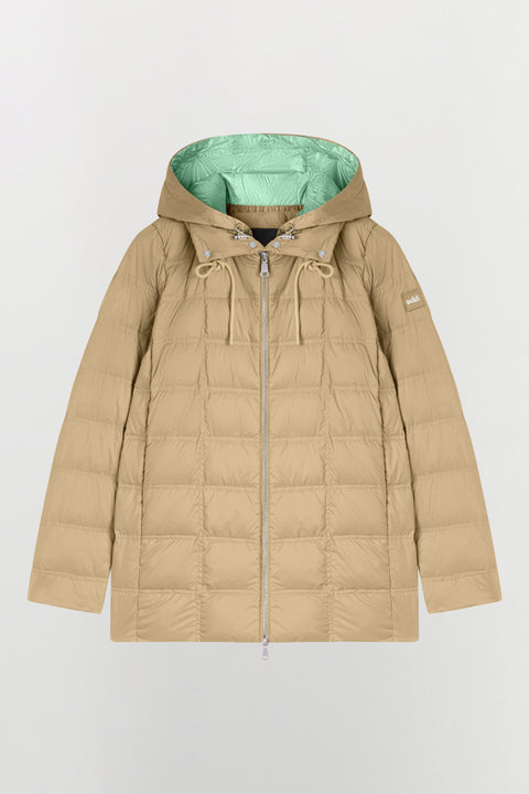 Cappotto in tessuto tecnico ultraleggero con imbottitura in piumino d'anatra