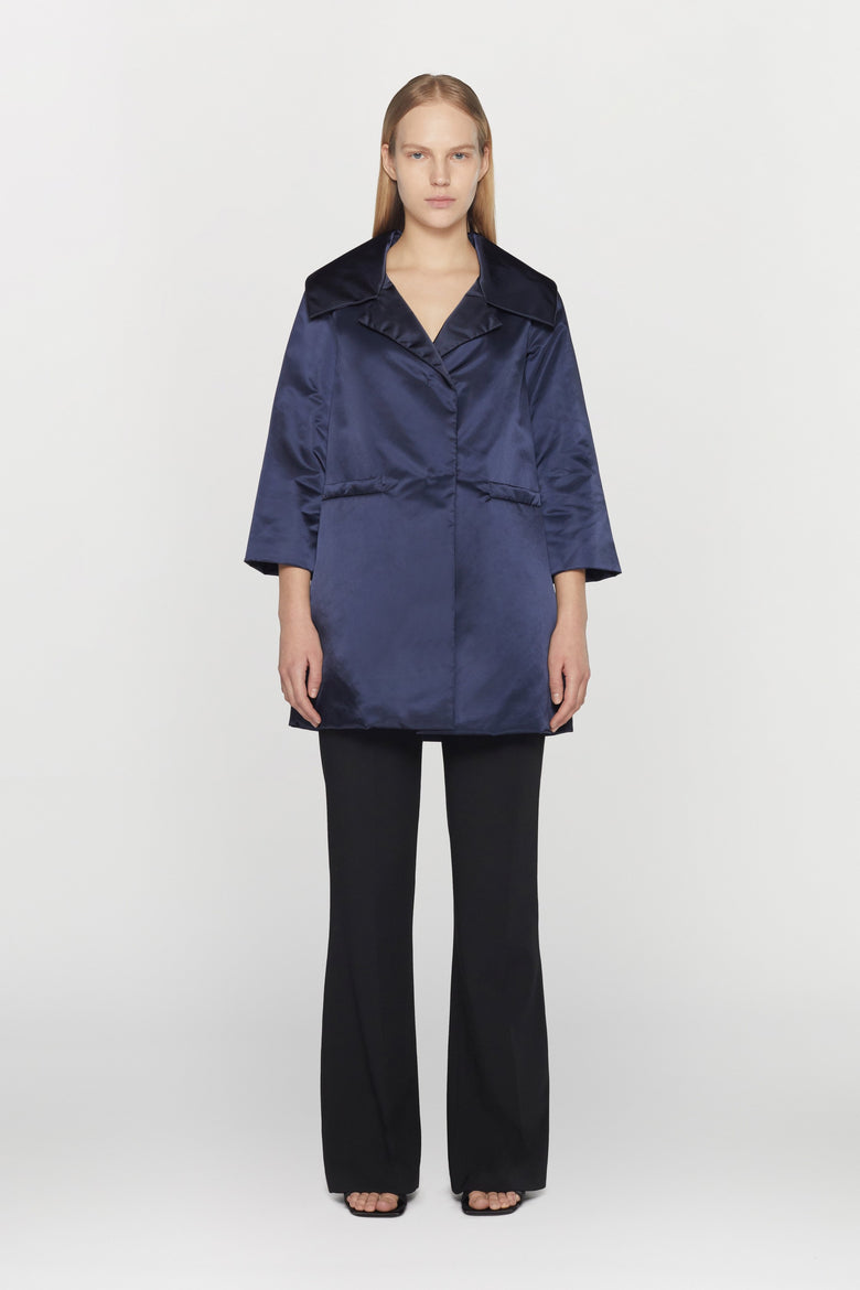 Single-breasted coat in water- repellent nylon