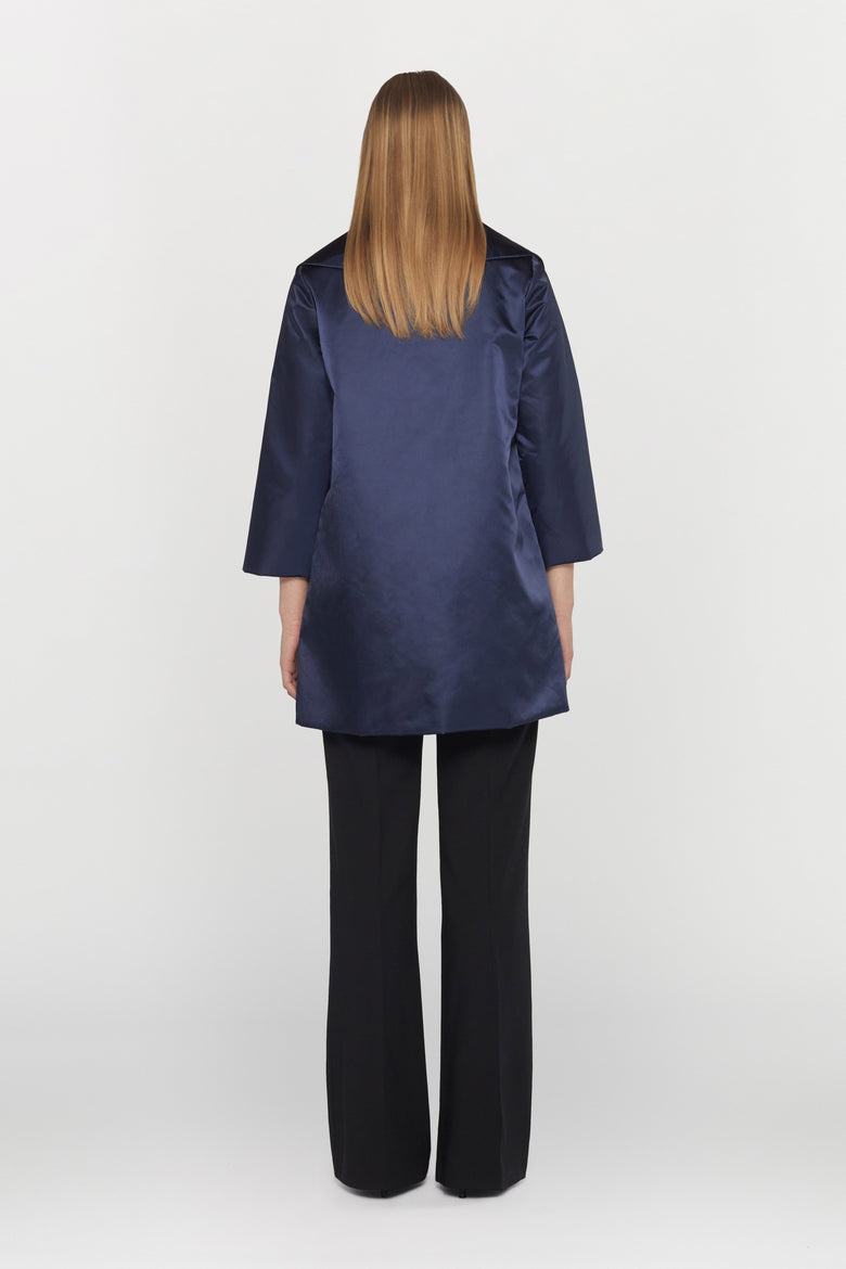 Single-breasted coat in water- repellent nylon