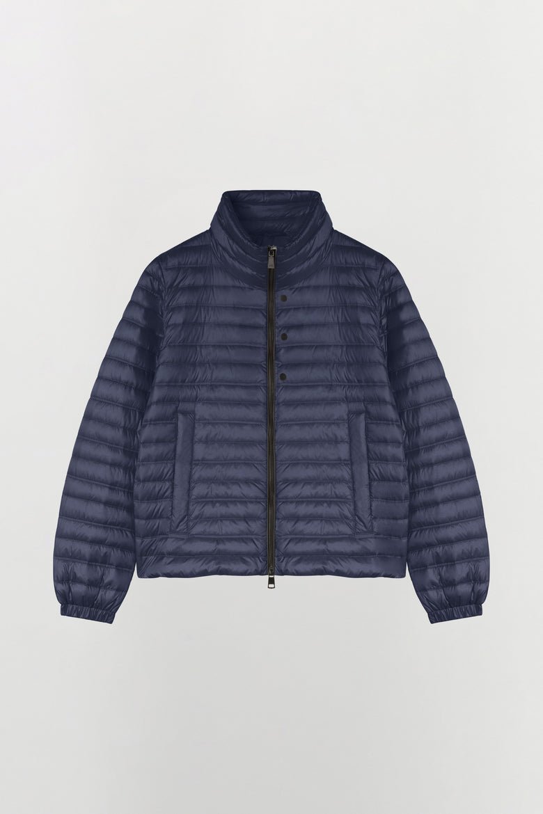 Duck down jacket in ultralight nylon
