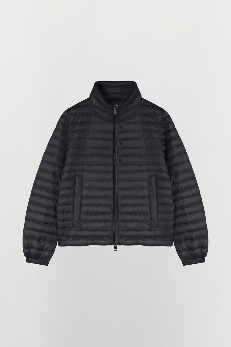 Duck down jacket in ultralight nylon