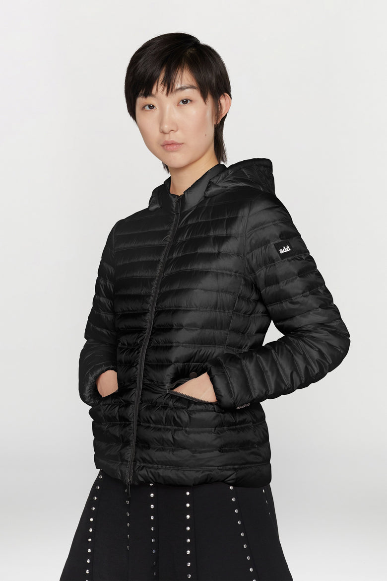 Duck down jacket in ultralight nylon