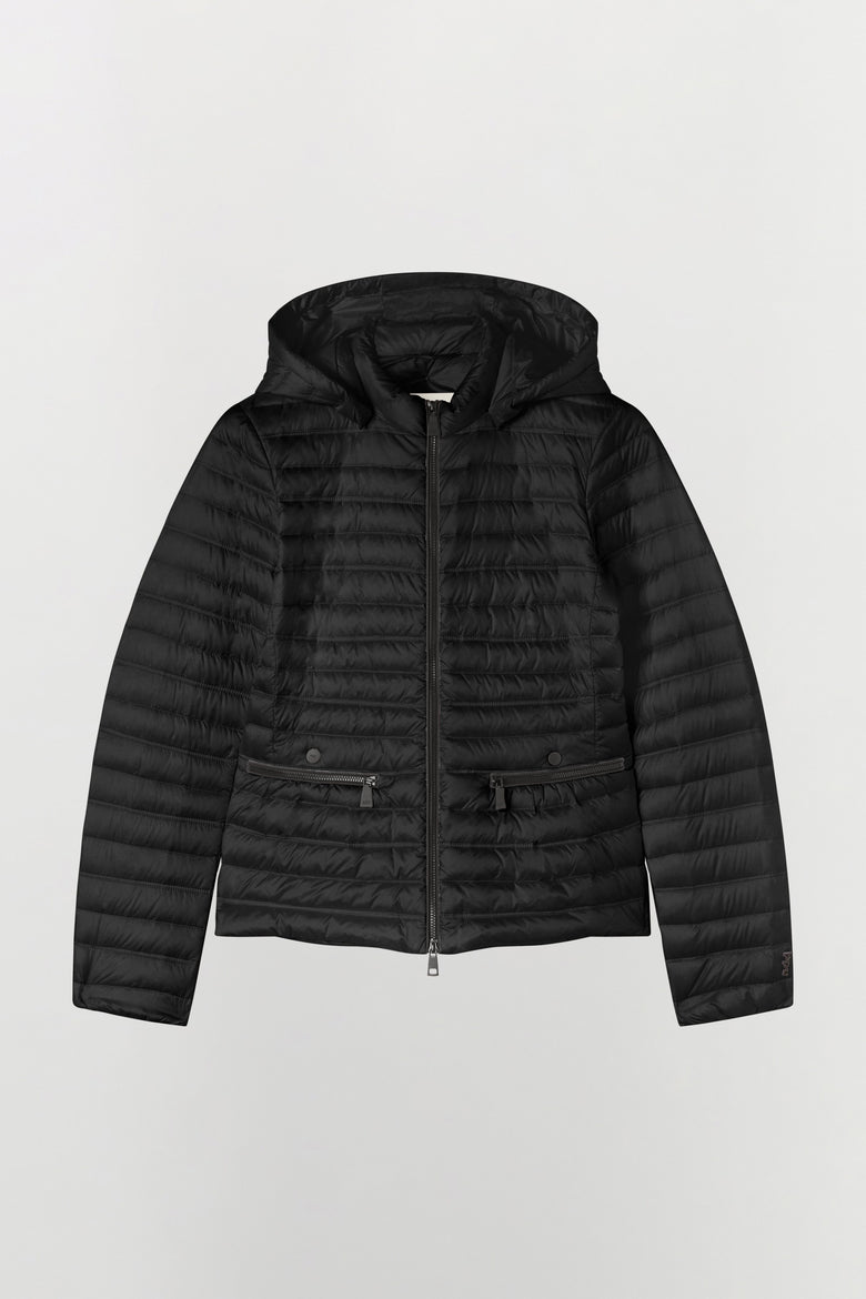 Duck down jacket in ultralight nylon